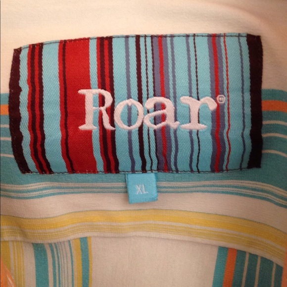 ROAR Stylish Dress Shirt - Picture 2 of 7